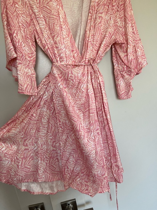 Maaji Dresses & Skirts - Maaji Pink and Cream Leaf-Print Wrap Dress